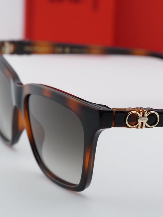 Salvatore Ferragamo SF1027S 214 Square Sunglasses - Havana / Grey main image 4